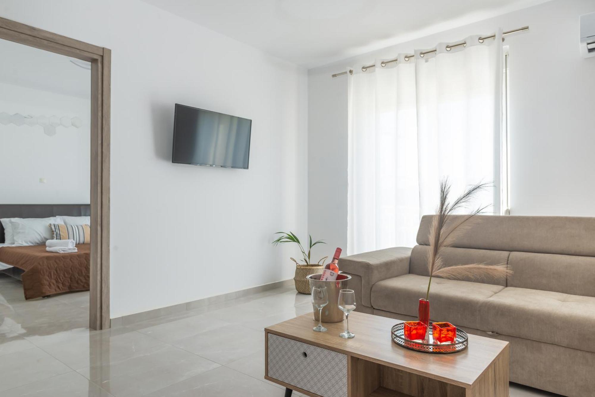 Katerina & Stefanos Family Apartments 阿彻奇洛斯 外观 照片